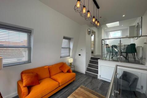 1 bedroom flat for sale