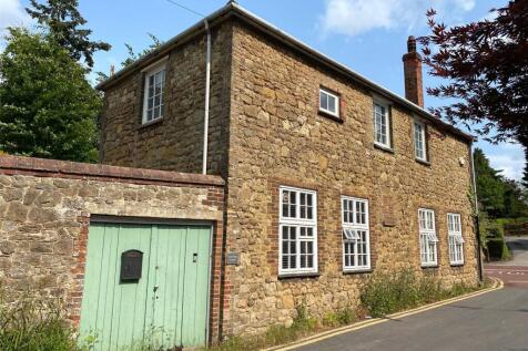 Church Road, Brasted, Westerham, Kent 3 bed detached house for sale