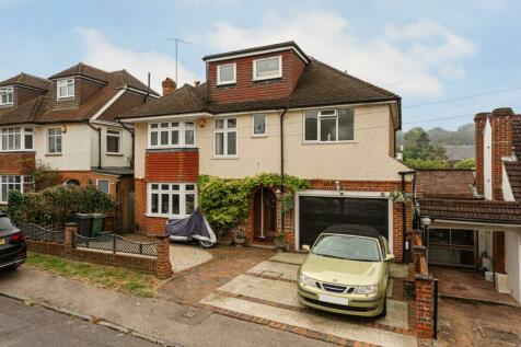 5 bedroom detached house for sale