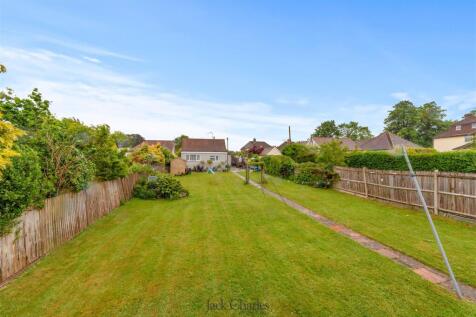 Lower Green Road, Pembury 3 bed detached bungalow for sale