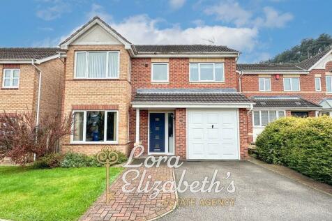 4 bedroom detached house for sale