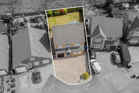 6 bedroom detached house for sale