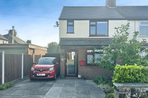 2 bedroom semi-detached house for sale