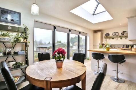 Pilgrims Way, Detling, ME14 3 bed semi
