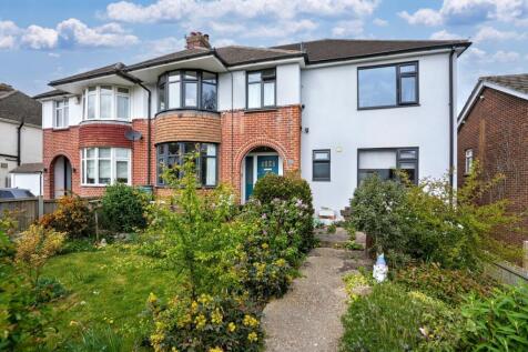 5 bedroom semi-detached house for sale