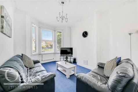 Woodside Green, South Norwood 2 bed apartment for sale