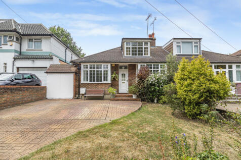 3 bedroom semi-detached bungalow for sale