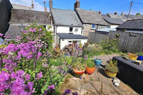 Bedford Street, Bere Alston, Yelverton 2 bed cottage for sale