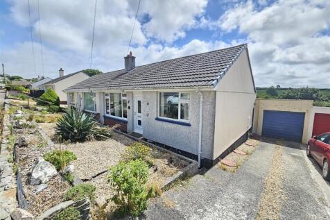 Sherrell Park, Bere Alston, Yelverton 2 bed semi
