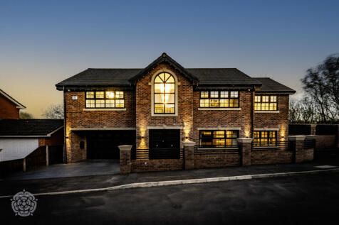 5 bedroom detached house for sale