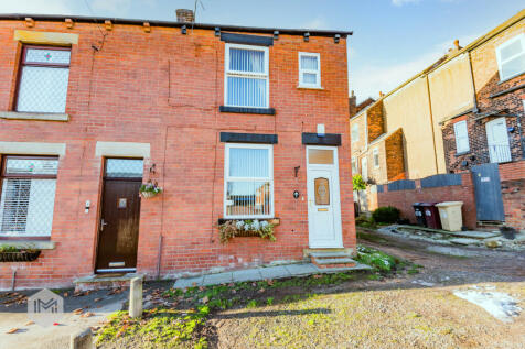 Medway Drive, Kearsley, Bolton... 3 bed semi