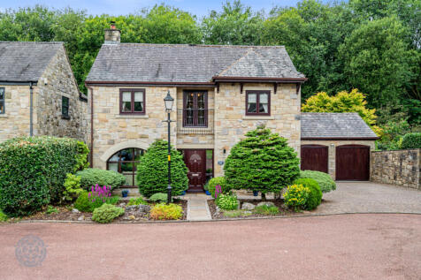 Bradshaw Hall Drive, Bradshaw... 4 bed detached house for sale