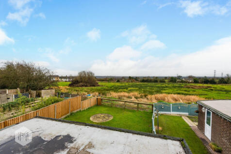 Broomfield Close, Ainsworth, Bolton... 3 bed semi