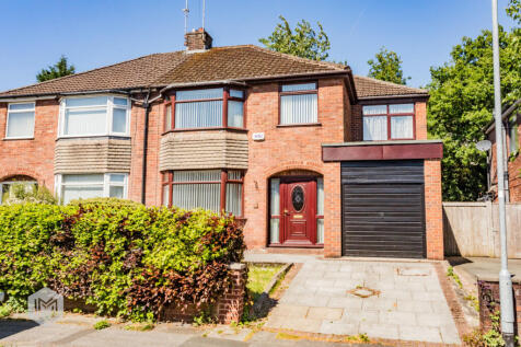 Timberbottom, Bradshaw, Bolton, BL2 3DG 4 bed semi