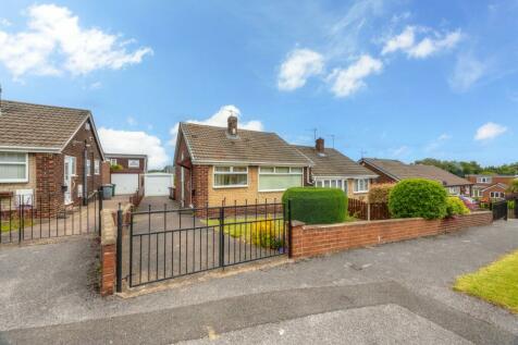 2 bedroom semi-detached bungalow for sale