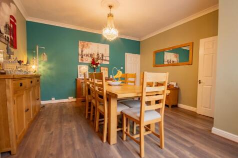 Woodstock Road, Toton, Nottingham... 5 bed terraced house for sale