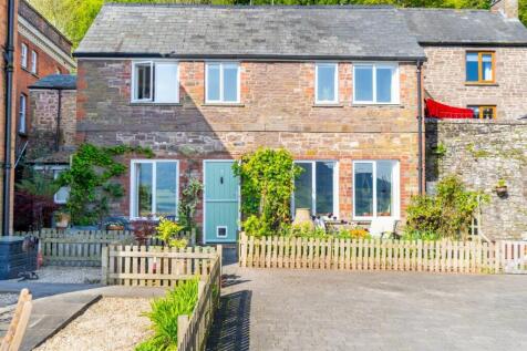 2 bedroom detached house for sale
