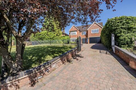 6 bedroom detached house for sale