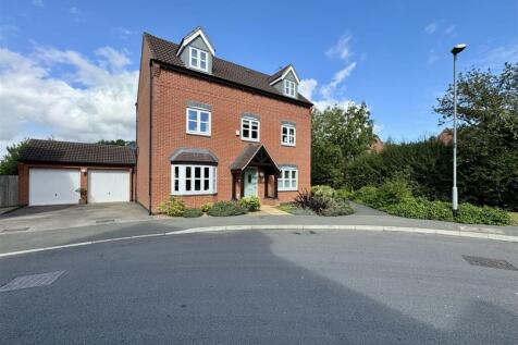 Leaders Way, Lutterworth, LE17 5 bed detached house for sale