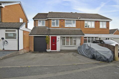 5 bedroom semi-detached house for sale