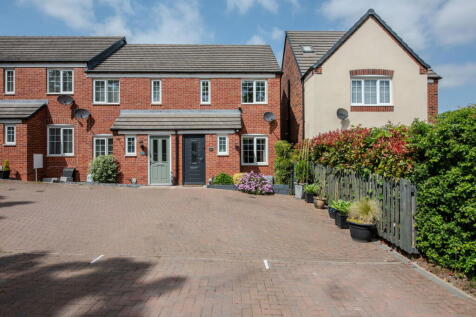 2 bedroom terraced house for sale