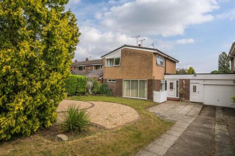 Manor Park South, Knutsford 4 bed link detached house for sale