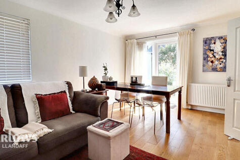 Mitre Court, Cardiff 3 bed detached house for sale