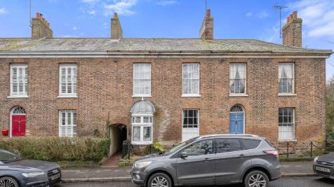 5 bedroom terraced house for sale