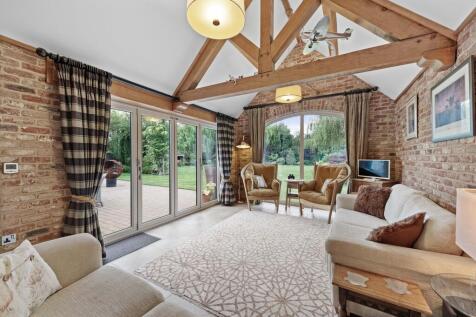 Old Stable Gardens, Tydd St Giles... 4 bed detached bungalow for sale