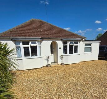 4 bedroom detached bungalow for sale