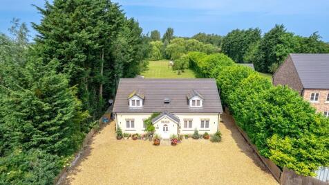 Gull Road, Guyhirn, Wisbech... 4 bed detached house for sale