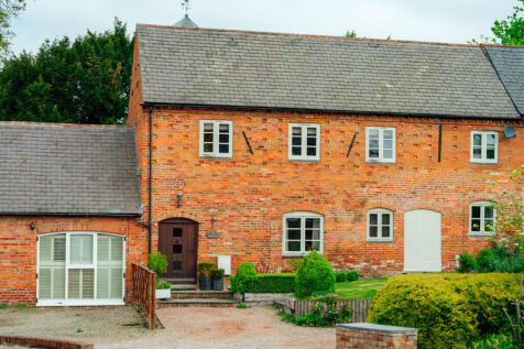 3 bedroom barn conversion for sale