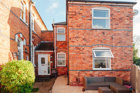 Worcester WR5 2 bed mews for sale