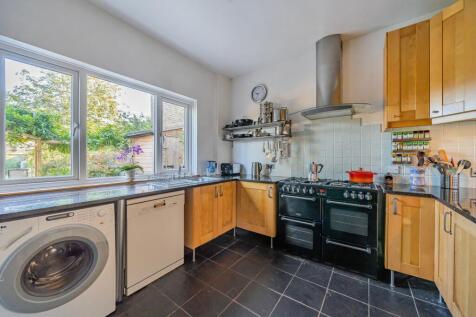 Whitstable Road, Faversham, ME13 4 bed detached house for sale