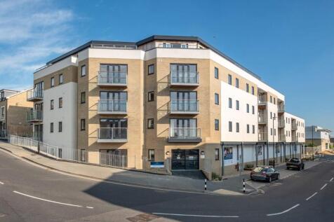 Castle Street, East Cowes, Isle of Wight 2 bed apartment for sale
