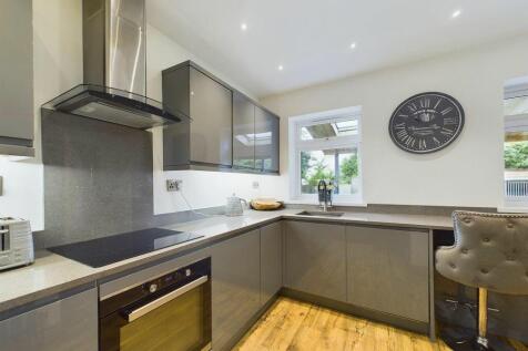 67 Helredale Road, Whitby 4 bed terraced house for sale