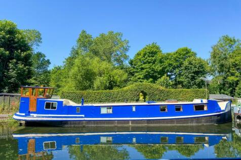 1 bedroom house boat for sale