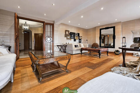 4 bedroom flat for sale