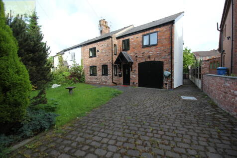Rosemary Cottage, Roe Green Worsley 4 bed cottage for sale