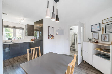Blackcurrant Drive, Bristol BS41 3 bed terraced house for sale
