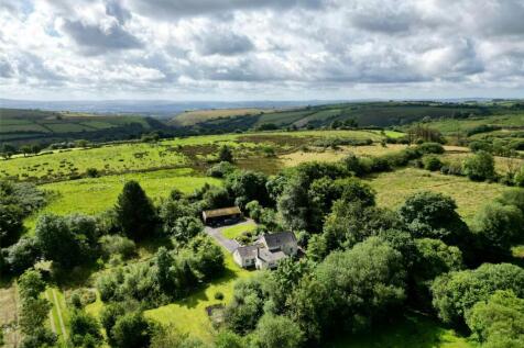 2 bedroom detached house for sale