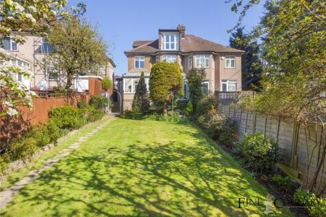5 bedroom semi-detached house for sale