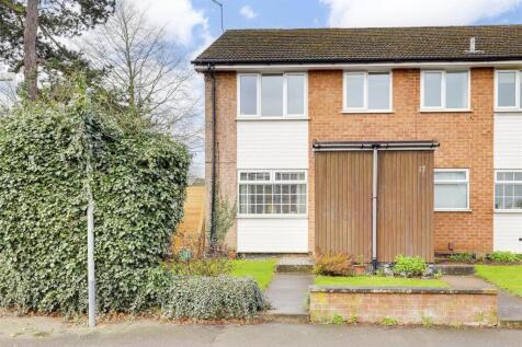 2 bedroom maisonette for sale