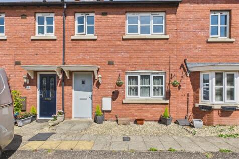 Ferndale Close, Longlevens, Gloucester 3 bed terraced house for sale