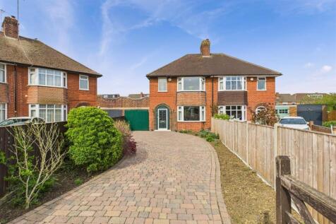 Trevor Road, Hucclecote, Gloucester 3 bed semi