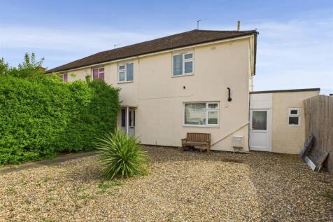 Sandyleaze, Longlevens, Gloucester 3 bed semi