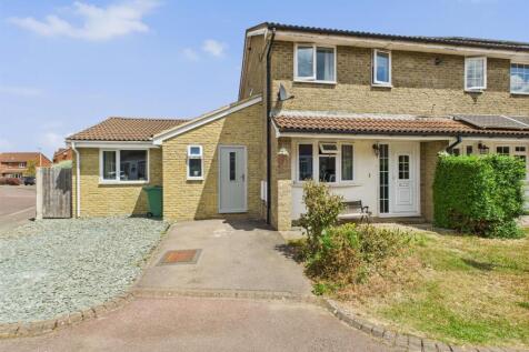 5 bedroom semi-detached house for sale