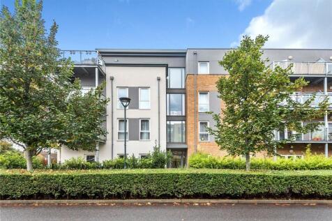 Wintergreen Boulevard, West Drayton, UB7 3 bed apartment for sale