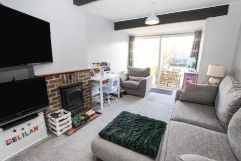 Babs Oak Hill, Sturry, Canterbury 2 bed semi