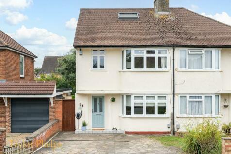 4 bedroom semi-detached house for sale